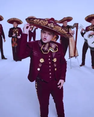 Mariachi Herencia De Mexico Mesa